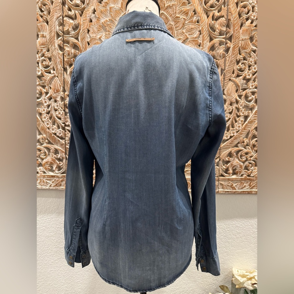 Guess Snap Buttons, 100% Tencel, Long Sleeve, Blue Denim-like Shirt- size S - Picture 3 of 16